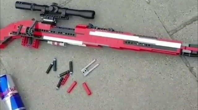 Legodan yapılan Kar98