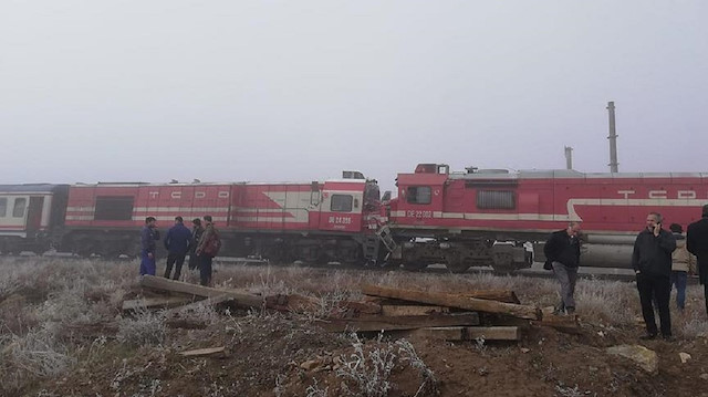 Sivas'ta tren kazası Yaralılar var.. ile ilgili görsel sonucu