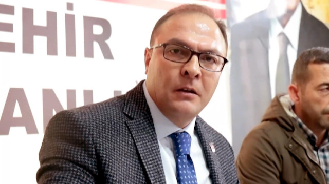 CHP'li Korkmaz: Başarısız genel merkez, başarılı ilçe örgütünü aldı