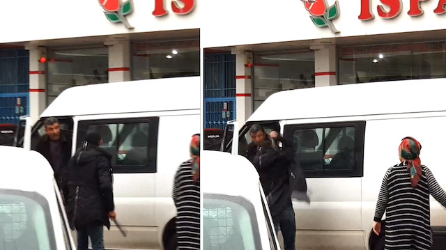 Şehir eşkıyası minibüs şoförüne copla saldırdı