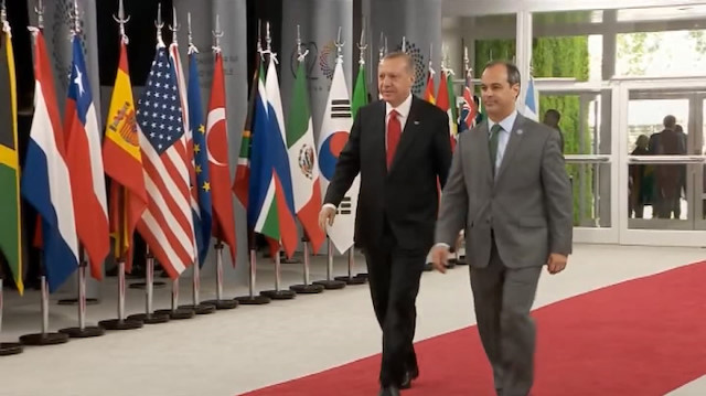 Erdoğan G20 Liderler Zirvesi'nin yapılacağı binaya geldi