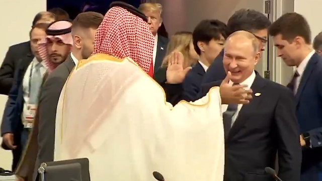 Putin, bin Salman high five at G20