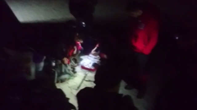 Demirkazık dağında dağcıların üzerine çığ düştü