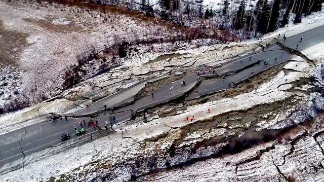 Deprem sonrası korkutan görüntü