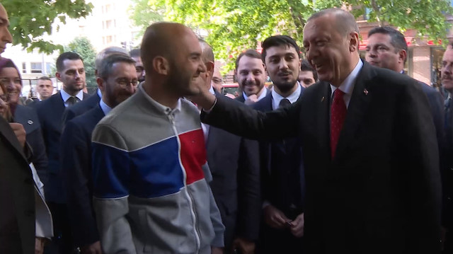 Erdoğanın Arjantinde Türklerle esprili sohbeti: Herhalde Venezuelaya gelmezsin