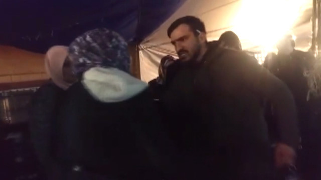 Suçüstü yakalanan yankesici kız ortalığı birbirine kattı