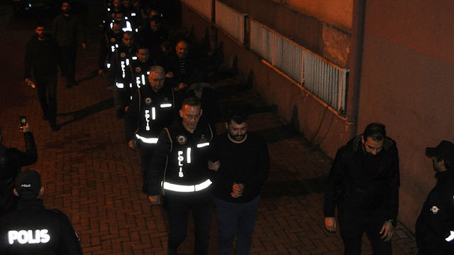 Gözaltına alınan şüpheliler adliyeye sevk edildi