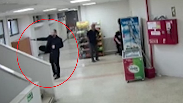 Yalova Belediyesi'ne yapılan silahlı saldırı anı kamerada