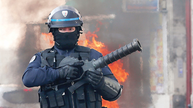 65 bin polise görev çağrısı