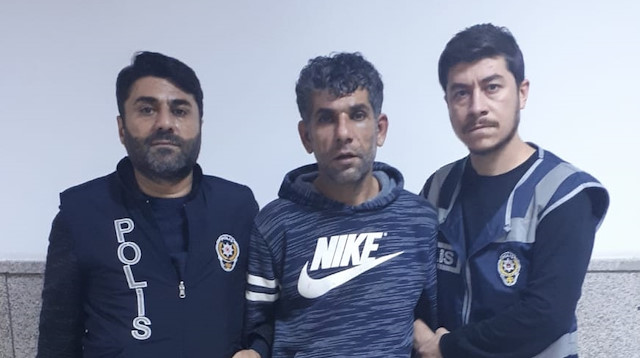 Küçük bebeği merdivenden düştüğü iddiasıyla hastaneye getirilen şahıs.