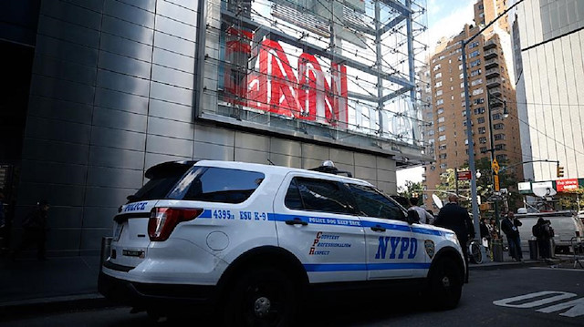 CNN'in canlı yayınında bomba ihbarı paniğe neden oldu