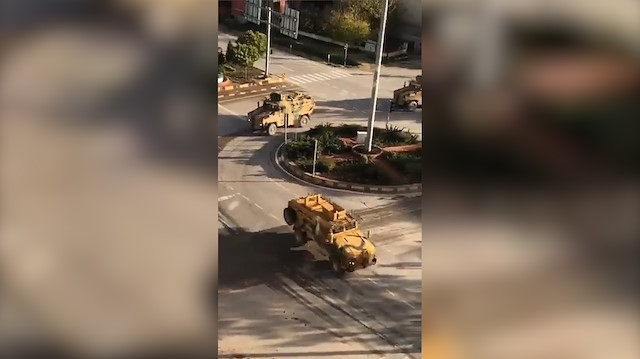 Turkey deploys 30 military vehicles to Syria border as op looms