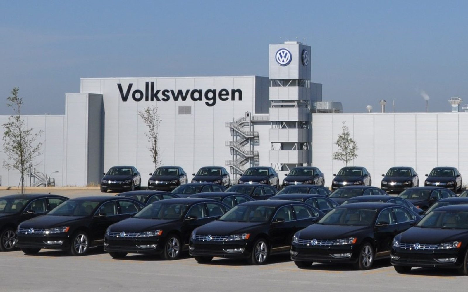 Фольксваген какие фирмы. Volkswagen (концерн). Концерн Фольксваген груп. Завод концерна Фольксваген в Германии. Концерны немецких авто.