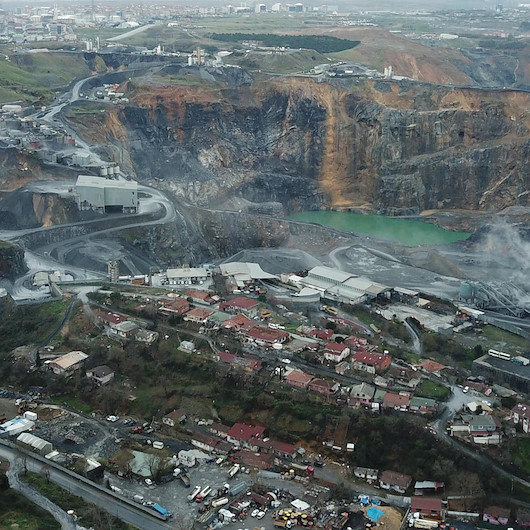 Dinamitle yaşamaya çalışan mahalle çözüm bekliyor
