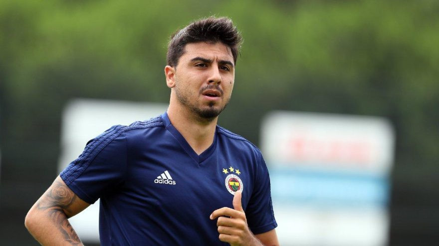 Son olarak ağustos ayında kadro dışı bırakılan Ozan Tufan çalışmalarını U21 takımıyla sürdürüyor.