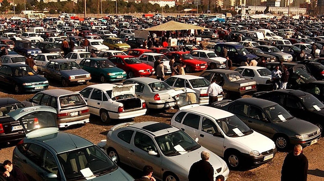 Sıfır otomobil satışları 2018'nin ilk 10 ayında yüzde 26.7 düştü.