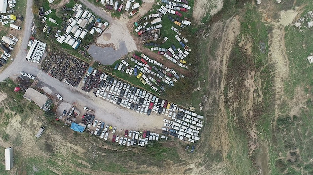 Mersin'deki yediemin otoparkı.