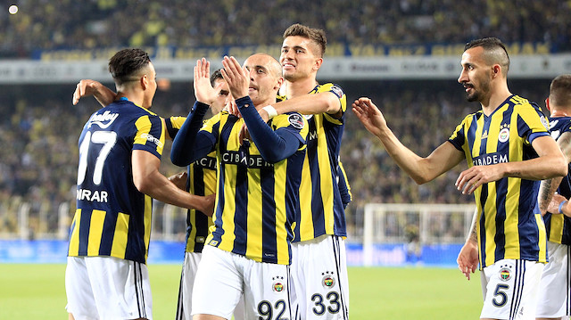 Fenerbahçe'de iki isme af çıktı