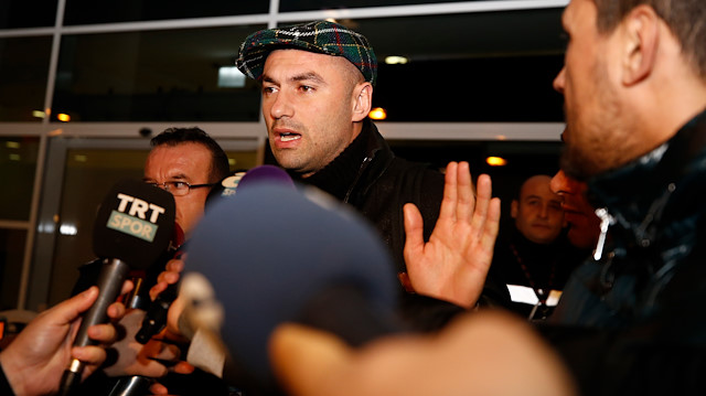 Beşiktaşın yeni golcüsü Burak Yılmaz Antalyaya geldi