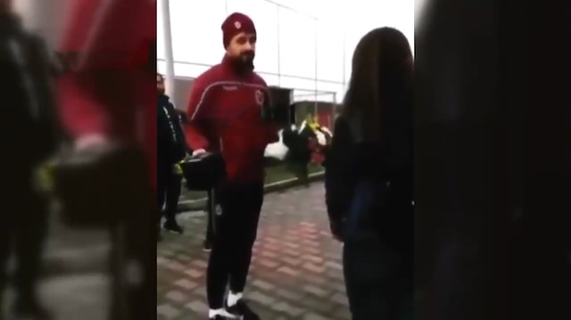 Onur Kıvrak: Sadece taraftar hakkını helal etsin