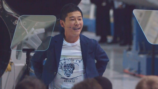 Yusaku Maezawa, internet üzerinden kıyafet satışı yapan Zozotown'ın kurucusu.