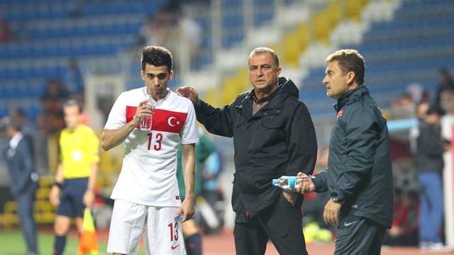 Emre Taşdemir A Milli Takım formasını ilk kez Fatih Terim döneminde giymişti.