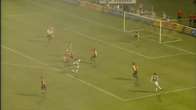 Fenerbahçe’den Okocha klibi: Galatasaray’a attığı 4 gol de var