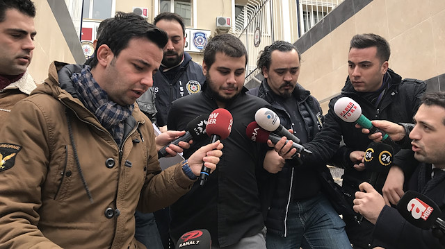 Ukrayna'da eğitim gören Türk vatandaşı iki öğrenciyi öldürdüğü iddiasıyla gözaltına alınan Hüsnü Can Ç. adliyeye çıkarıldı.