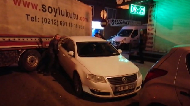 Manevra yapamayan TIR için yol açma seferberliği