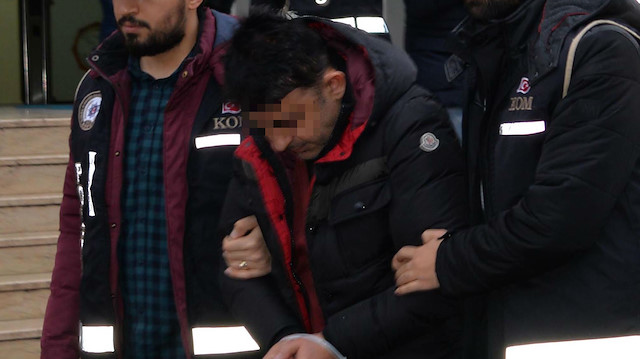 Polis ekiplerince gözaltına alınan 12 kişiden 9'u tutuklandı.
