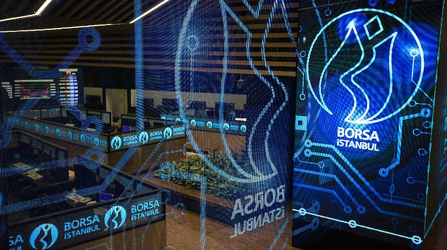 BIST 100 endeksi, önceki kapanışa göre 490,73 puan artarken, toplam işlem hacmi 4,8 milyar lira olarak gerçekleşti.