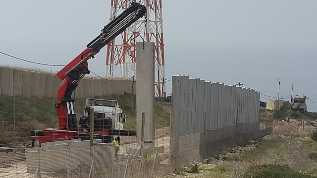 İsrail, Lübnan sınırına duvar örüyor