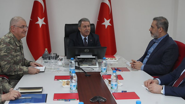 Suriye sınırındaki kritik toplantıya ait fotoğraflar Milli Savunma Bakanlığı tarafından yayınlandı.