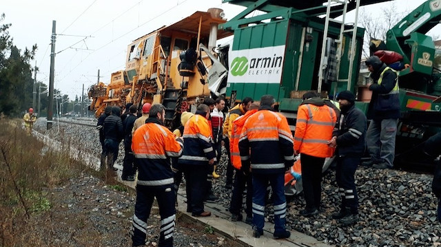 Kaza sonra olay yerine kurtarma ekipleri sevk edildi.