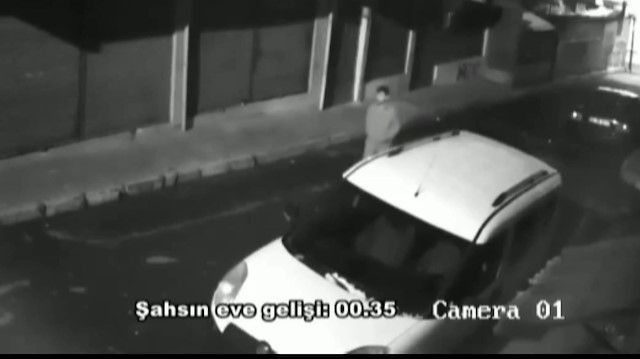 Ekipler, şüpheli B.D.E'yi 11 Ocak'ta akşam saatlerinde düzenlediği baskınla yakaladı.