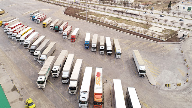 Gümrüklü saha içerisinde halihazırda bulunan ve Gümrük Turizm İşletmesi tarafından işletilen TIR parkına ilaveten ek olarak 220 TIR kapasiteli ek TIR parkı yapılacak.