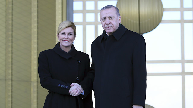 Hırvatistan Cumhurbaşkanı Kitaroviç resmi törenle karşılandı