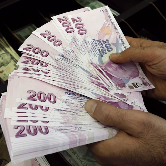 Anneye 7 bin 220 TL