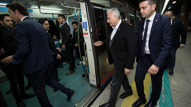 Binali Yıldırım'ın Marmaray yolculuğu