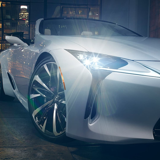 Lexus’un LC Convertible'in etkileyici tasarım detayları
