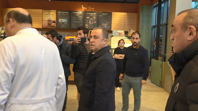 Fatih Terim babasının hayatını kaybettiği hastaneye geldi
