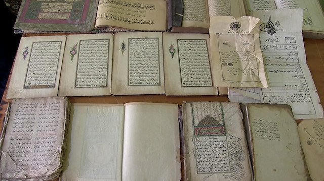 Dedelerinden kalan sandıktan 400 yıllık tarih çıktı
