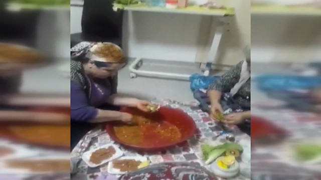 Hastane odasında çiğ köftesi partisi