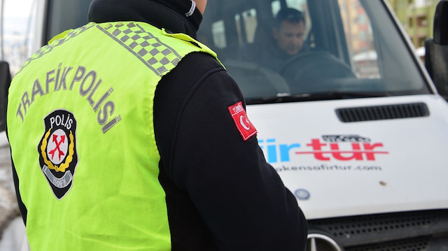 Trafik polislerinin servislere yönelik denetimleri devam ediyor. Fotoğraf: Arşiv.