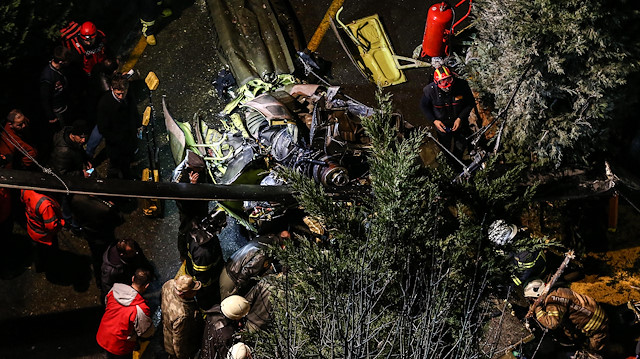 İstanbul'da askeri helikopter düştü