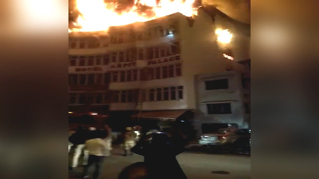 Otel yangınında 17 kişi hayatını kaybetti