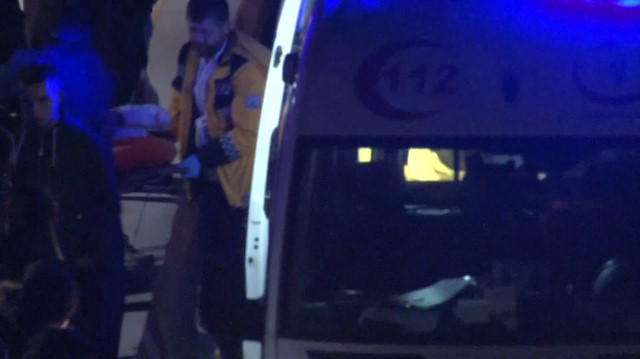Metrobüste biraz ilerle dedi, bıçaklandı