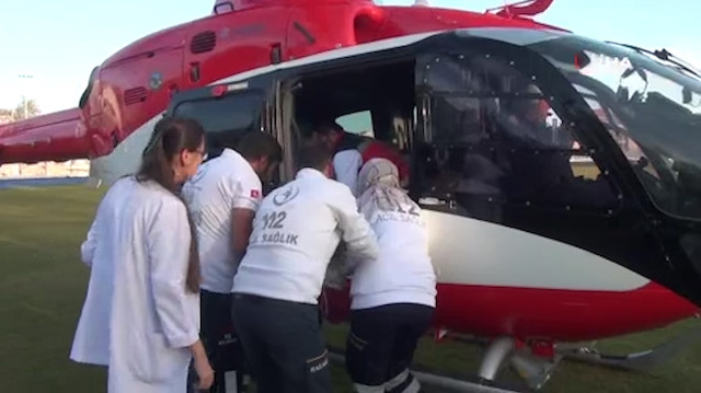 6 aylık bebek helikopterle hastaneye ulaştırıldı