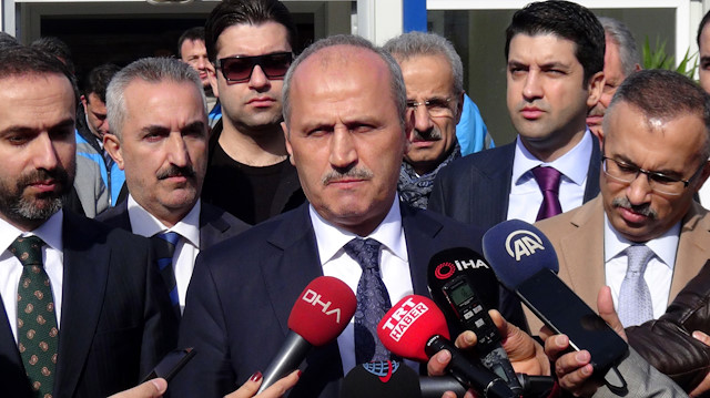 Ulaştırma ve Altyapı Bakanı Mehmet Cahit Turhan.