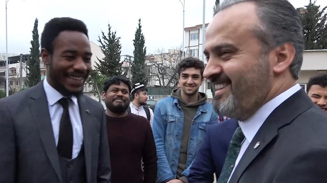 Belediye Başkanı Aktaş'ın isim şaşkınlığı öğrencileri güldürdü